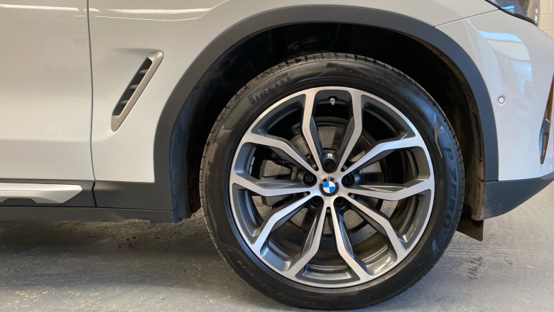 BMW X3 xDrive20i MHT xLine 5dr Step Auto Petrol Estate